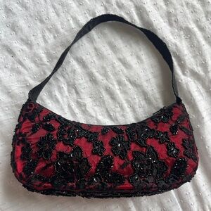 Beaded floral Women's mini shoulder bag in red and black